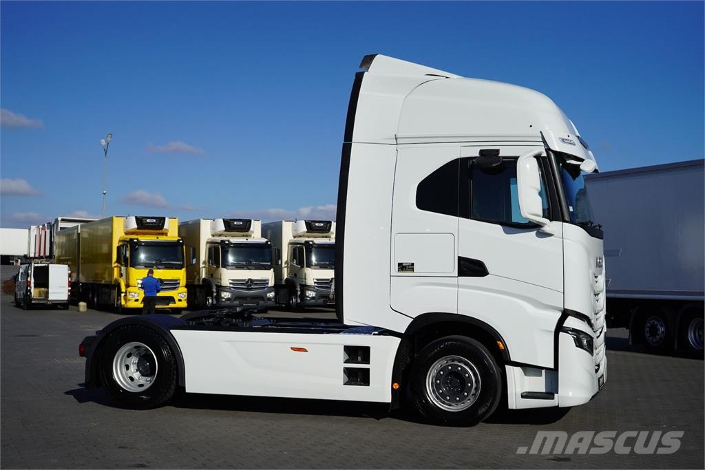 Iveco S-WAY / 530 / ACC / EURO 6 / RETARDER / I - COOL وحدات الجر