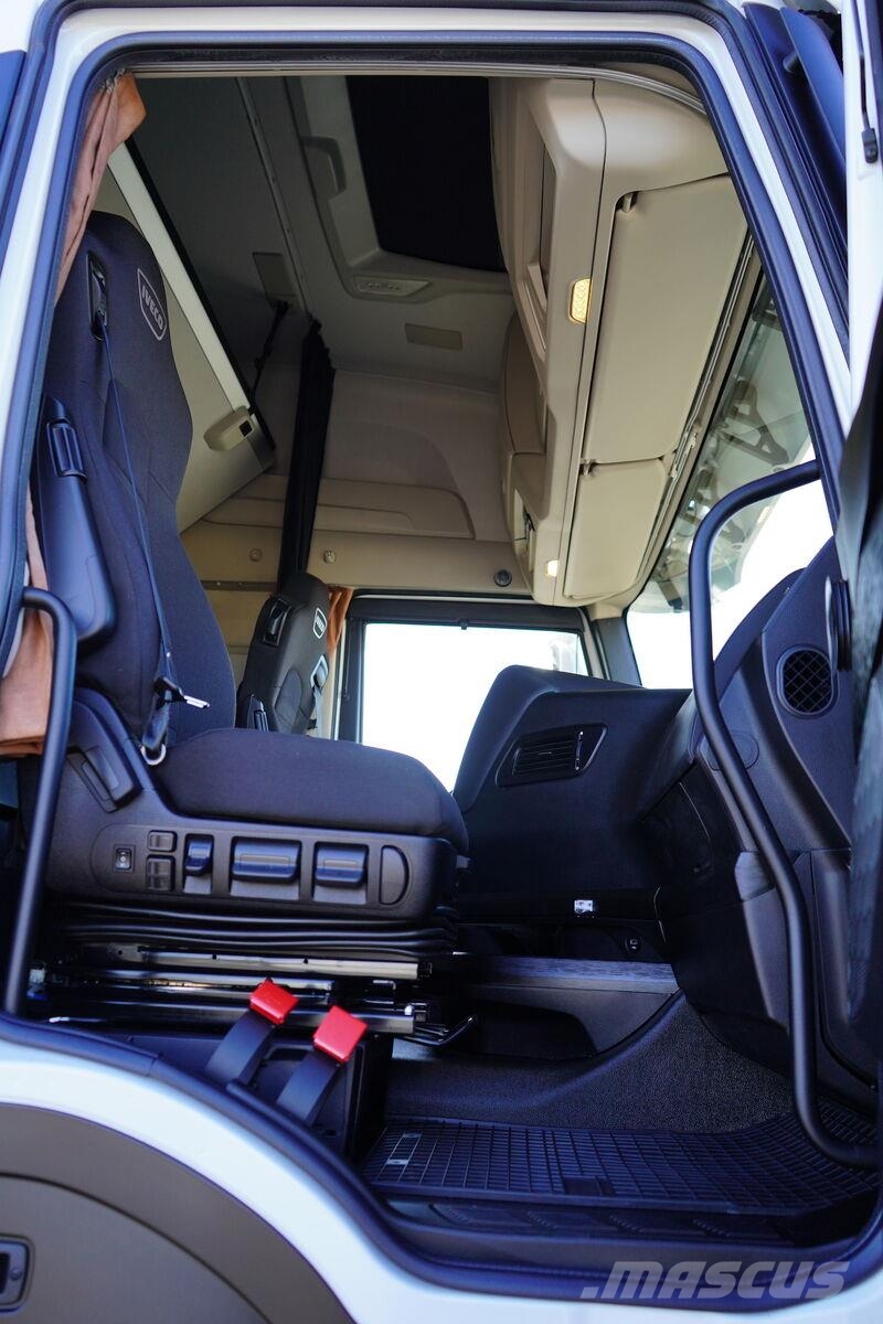 Iveco S-WAY / 530 / ACC / EURO 6 / RETARDER / I - COOL وحدات الجر
