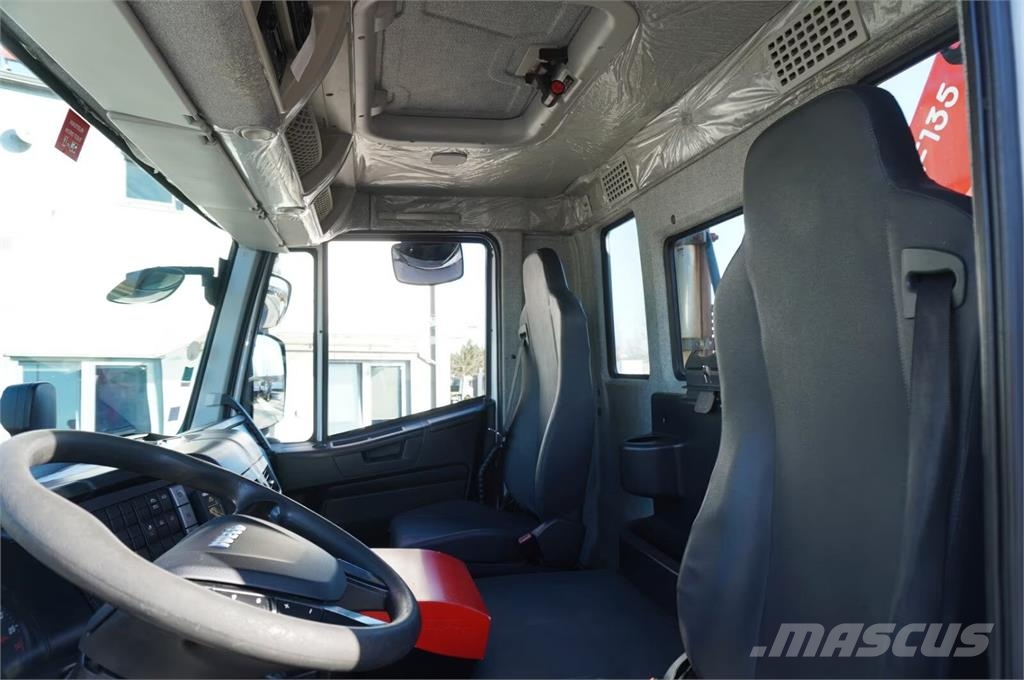 Iveco STRALIS 19.310 / E6 / Flatbed 19 EPAL / FASSI F135 平板栏板货车