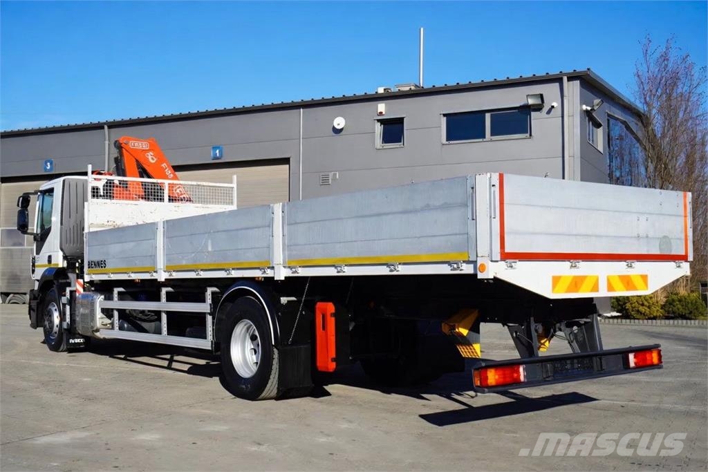Iveco STRALIS 19.310 / E6 / Flatbed 19 EPAL / FASSI F135 平板栏板货车