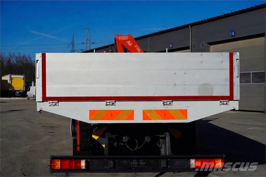 Iveco STRALIS 19.310 / E6 / Flatbed 19 EPAL / FASSI F135 平板栏板货车