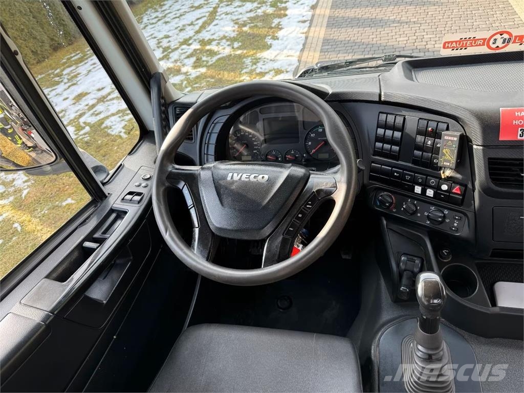 Iveco Stralis 330 - 3 way tipper + crane Kipper