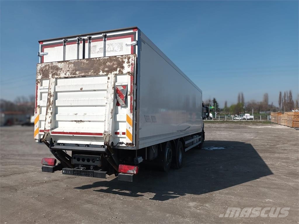 Iveco Stralis 310 6x2 Koffer + LBW Camiones con caja de remolque