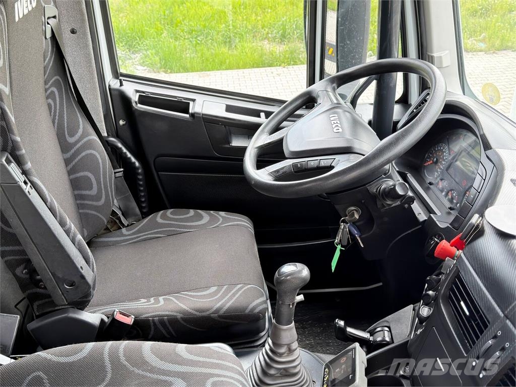 Iveco TRAKKER 360 Camiones de cama baja