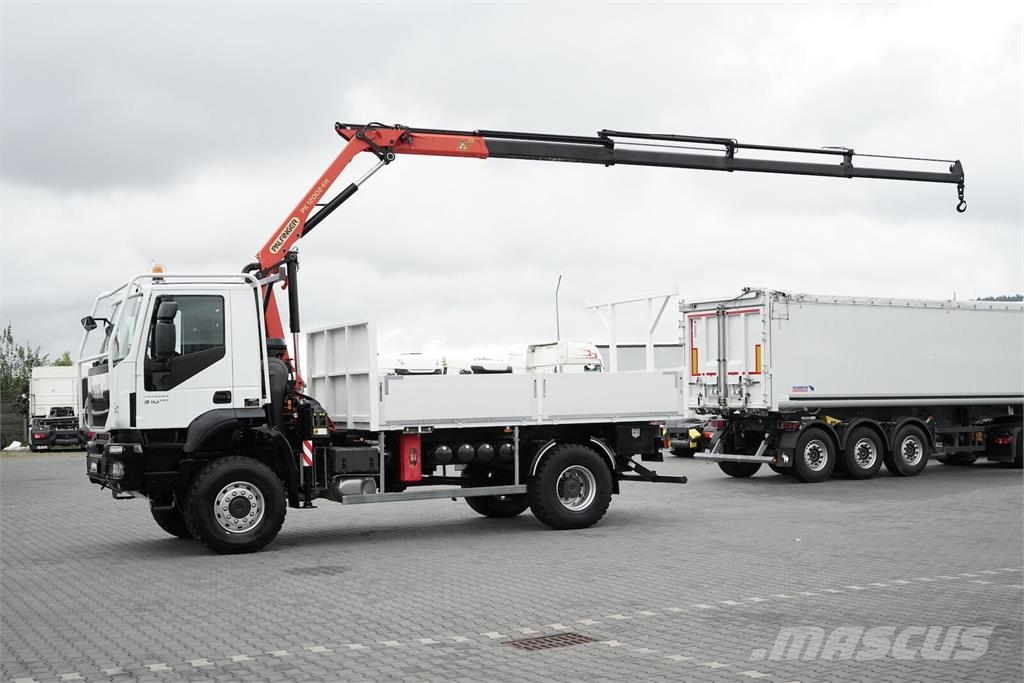 Iveco TRAKKER / 310 / EEV / 4 X 4 / SKRZYNIOWY + HDS / P Platós / Ponyvás teherautók