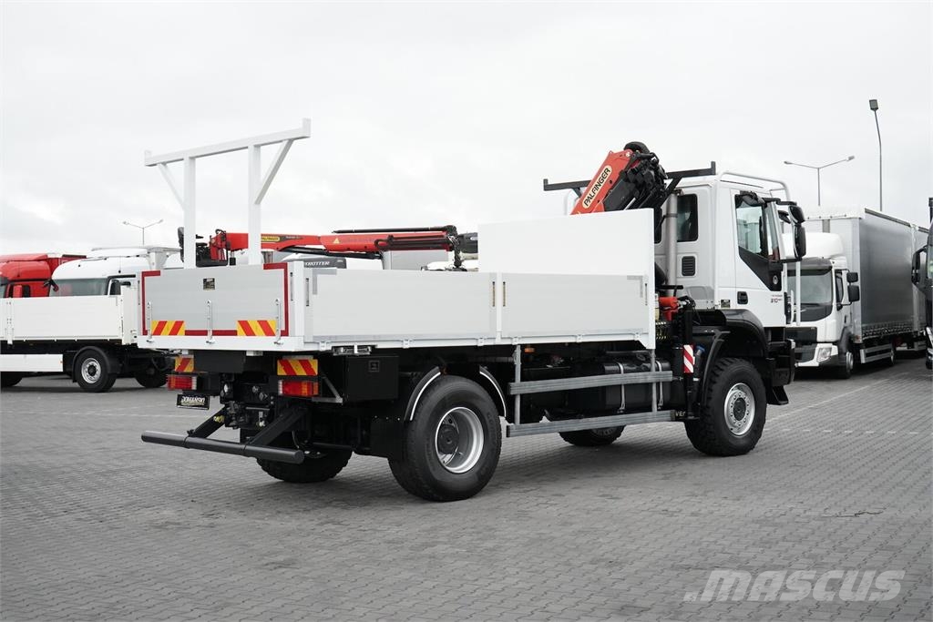 Iveco TRAKKER / 310 / EEV / 4 X 4 / SKRZYNIOWY + HDS / P Platós / Ponyvás teherautók