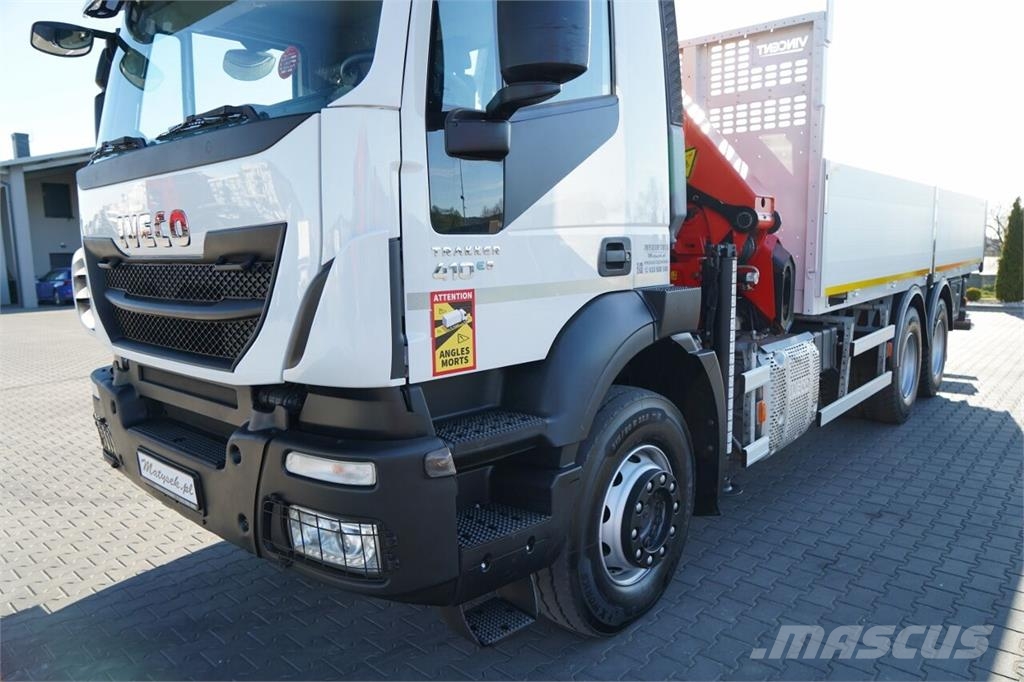 Iveco Trakker 410 Camiones de cama baja