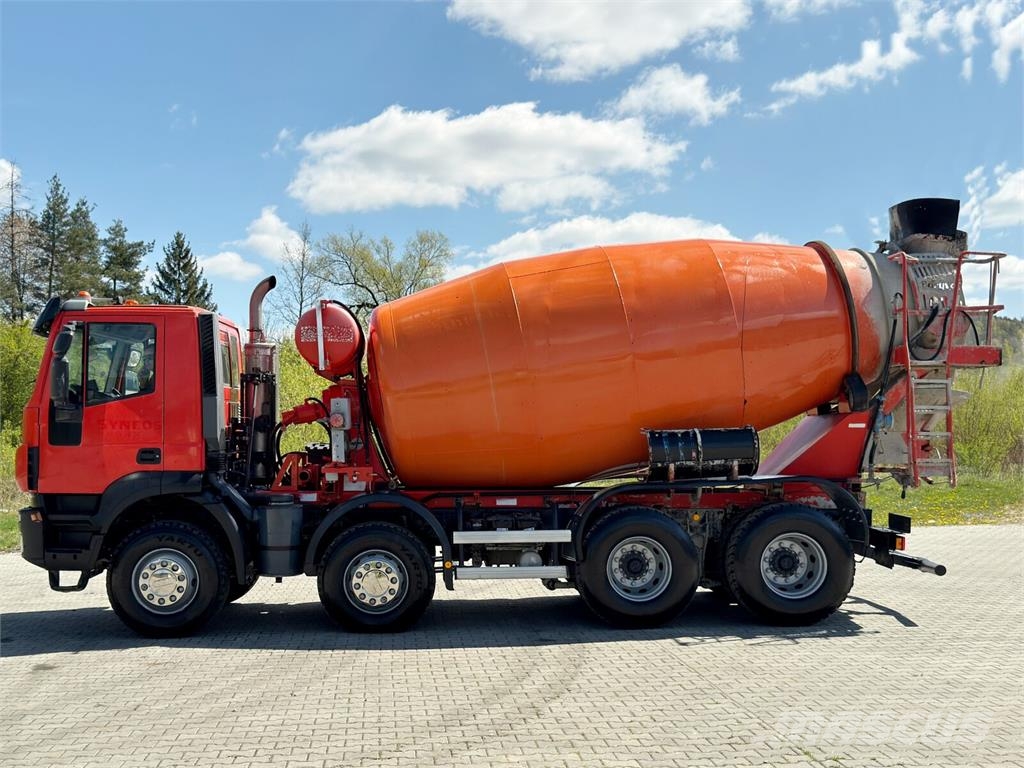 Iveco TRAKKER 410 * Betonmischer * 8x4 * TOPZUSTAND Camiones de concreto