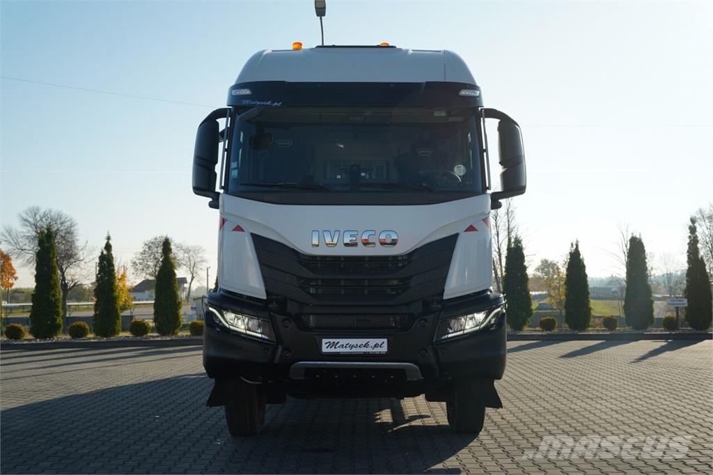 Iveco X- WAY 480 / 6x4 / SKRZYNIOWY - 6,1 m / + HDS PALF شاحنات مسطحة/مفصلية الجوانب