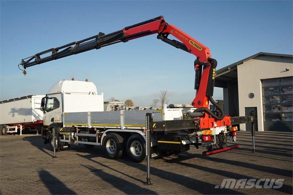 Iveco X- WAY 480 / 6x4 / SKRZYNIOWY - 6,1 m / + HDS PALF شاحنات مسطحة/مفصلية الجوانب