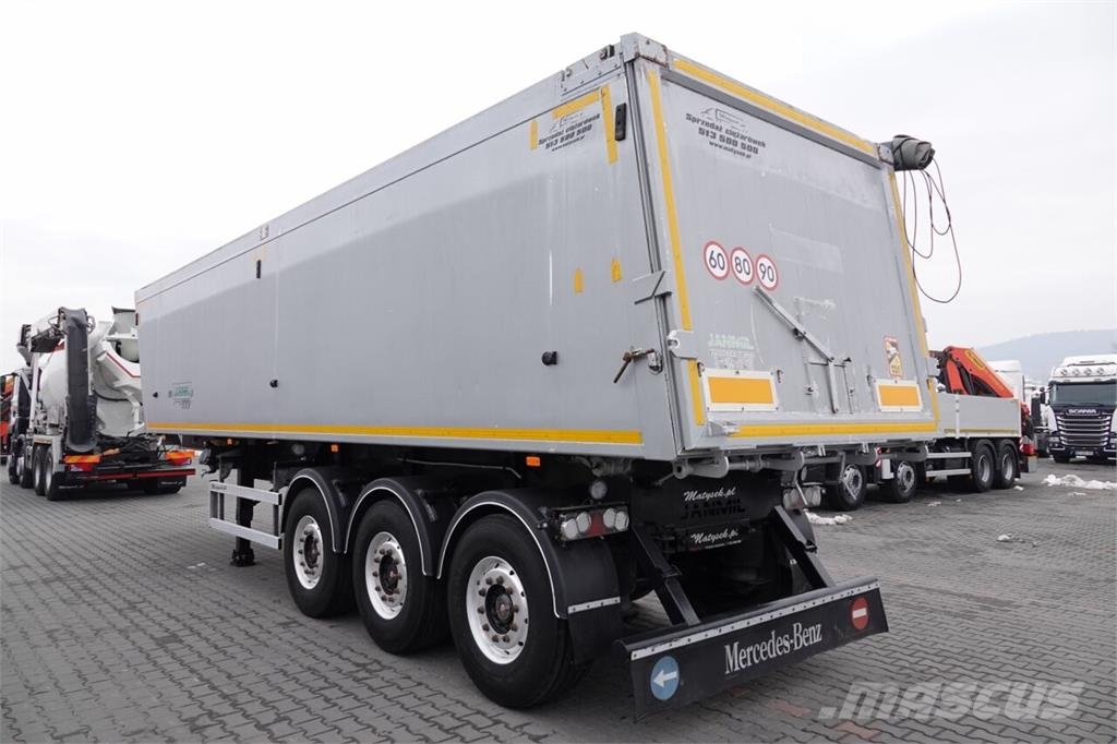 Janmil WYWROTKA / 42 m3 / TYŁ KLAPA / SAF / OŚ PODNOSZONA Tipper semi-trailers