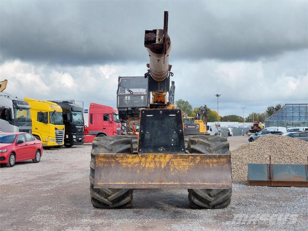 Jarraff Branch cutting machine Jarraf 4x4 75ft / 117 MTH!  معدات الحِراجة - غير ذلك