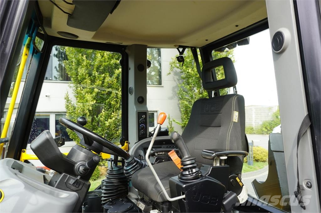 JCB 4CX PRO / joysticks / 2022 / 3 units Baggerlader