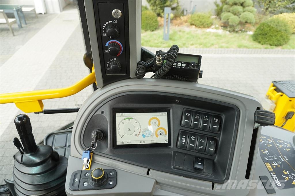 JCB 4CX PRO / joysticks / 2022 / 3 units Baggerlader