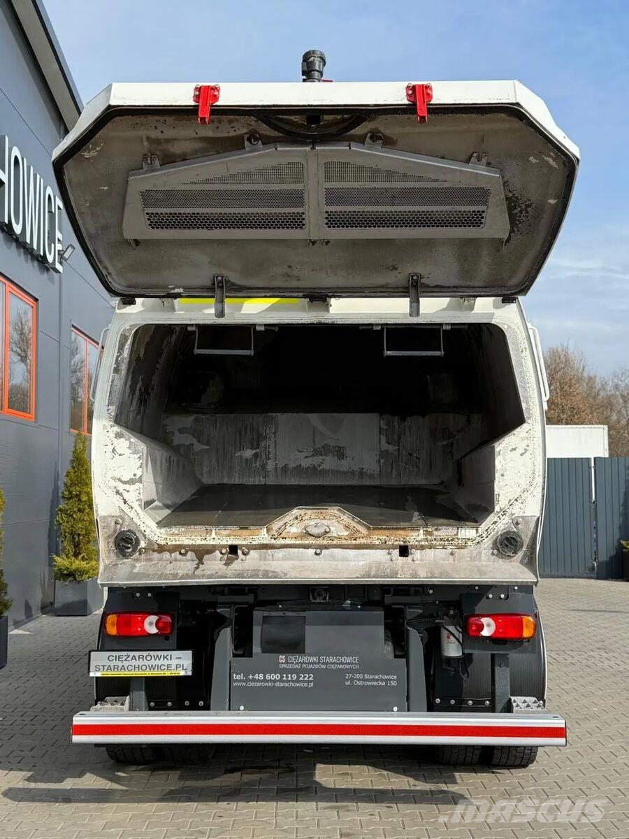 Johnston Bucher Volvo FL 15.250 Barredoras