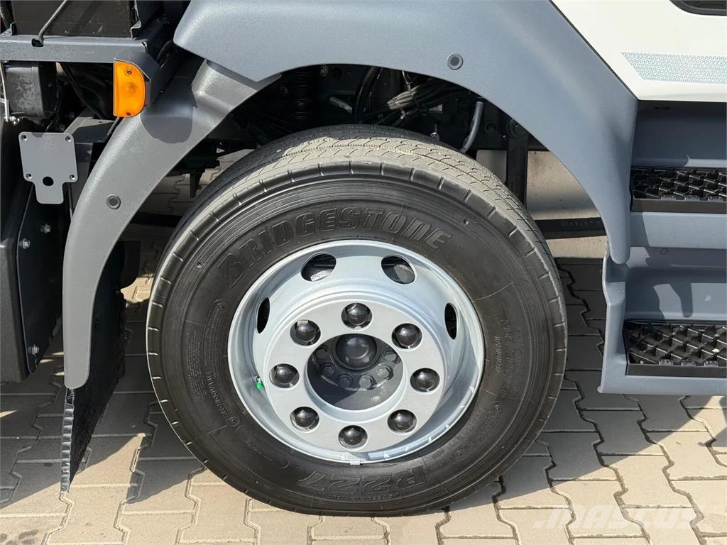 Johnston Bucher Volvo FL 15.250 Barredoras