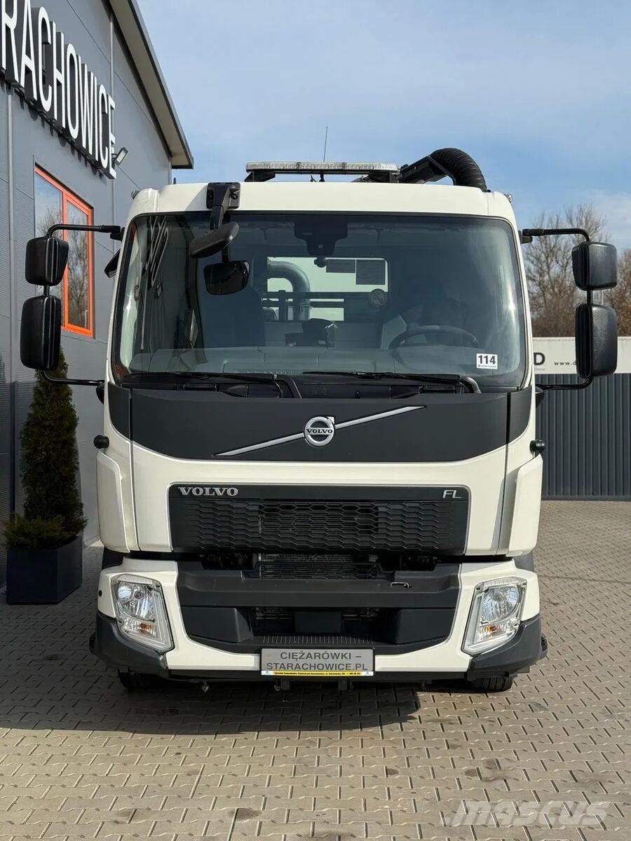 Johnston Bucher Volvo FL 15.250 Barredoras