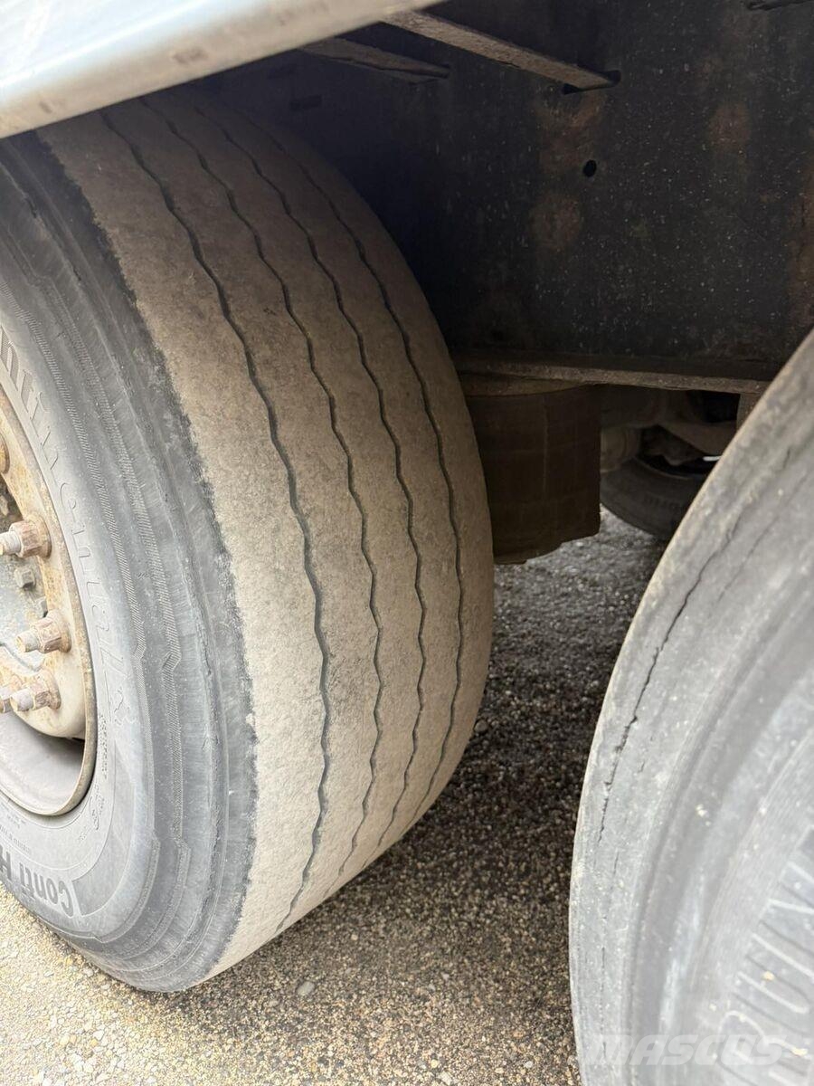 Kögel S 24 / Koffer semi-trailer Skåptrailer