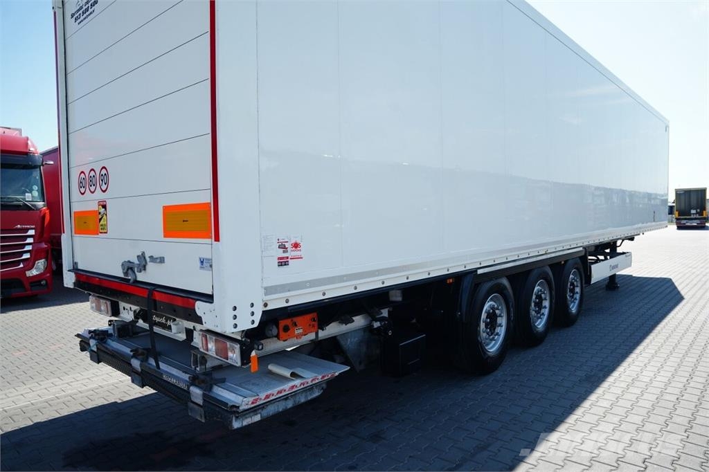 Krone Gesloten opleggers