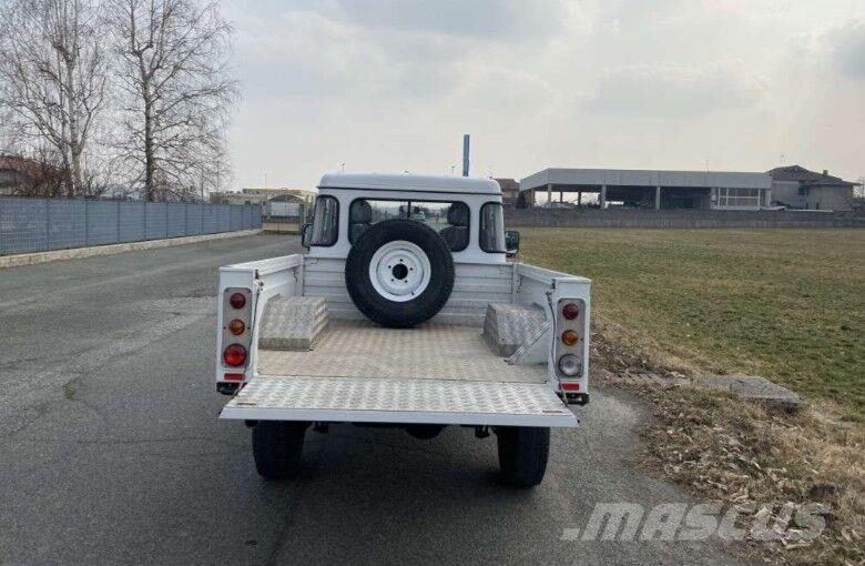Land Rover DEFENDER 110 - 2.2 Td4 4x4 Platós PKWs
