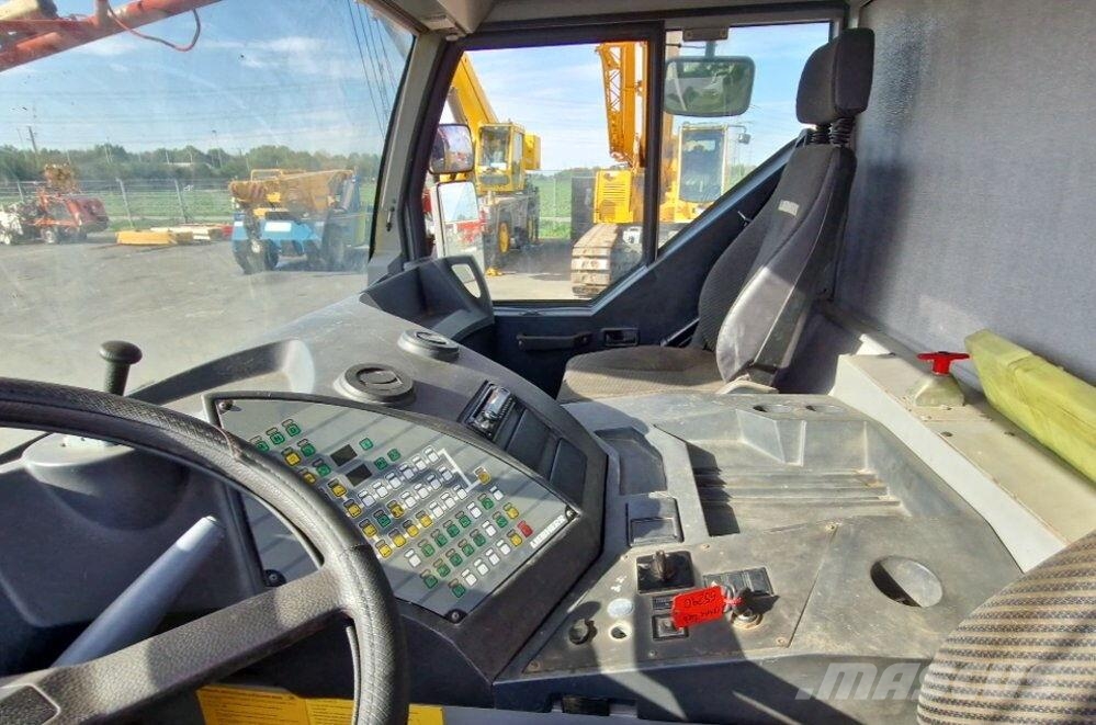 Liebherr LTM1055/1 mobile crane Gru per tutti i terreni