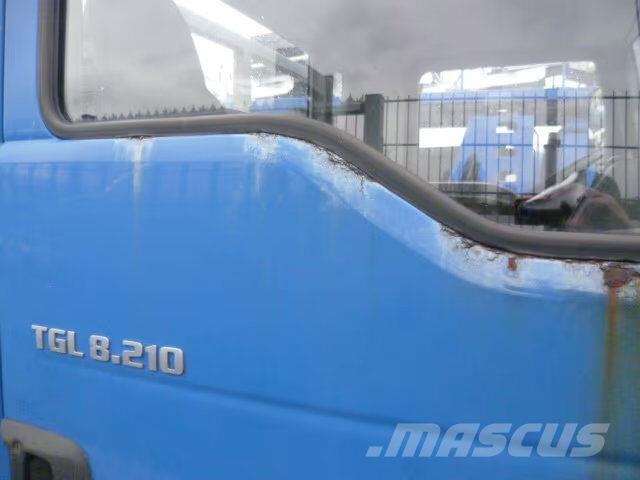 MAN 8,210 Cegonhas