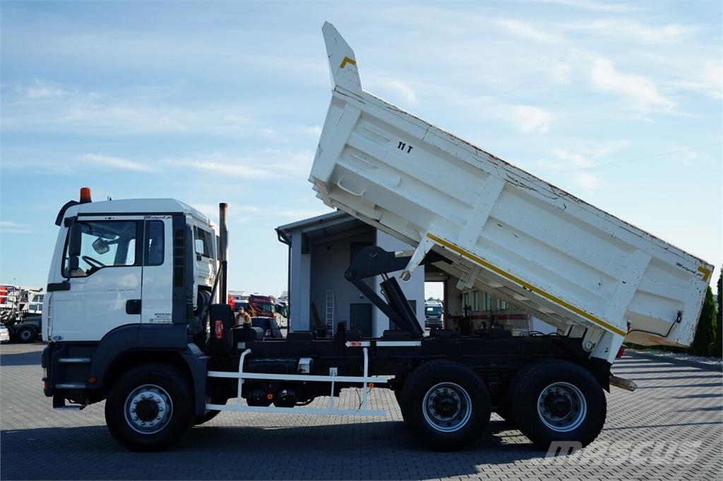 MAN TGA 33.440 Billenő teherautók