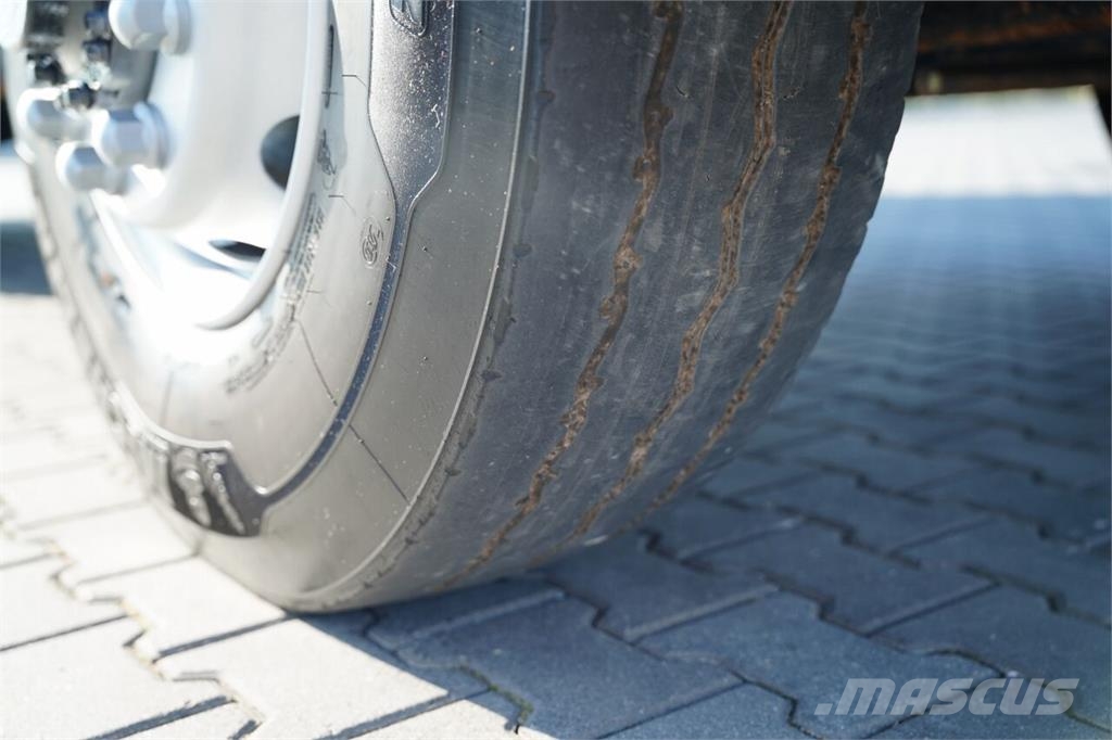 MAN TGA 33.440 Billenő teherautók