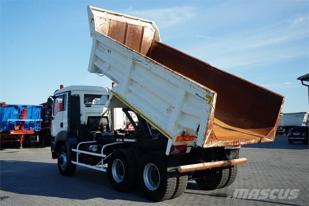MAN TGA 33.440 Billenő teherautók