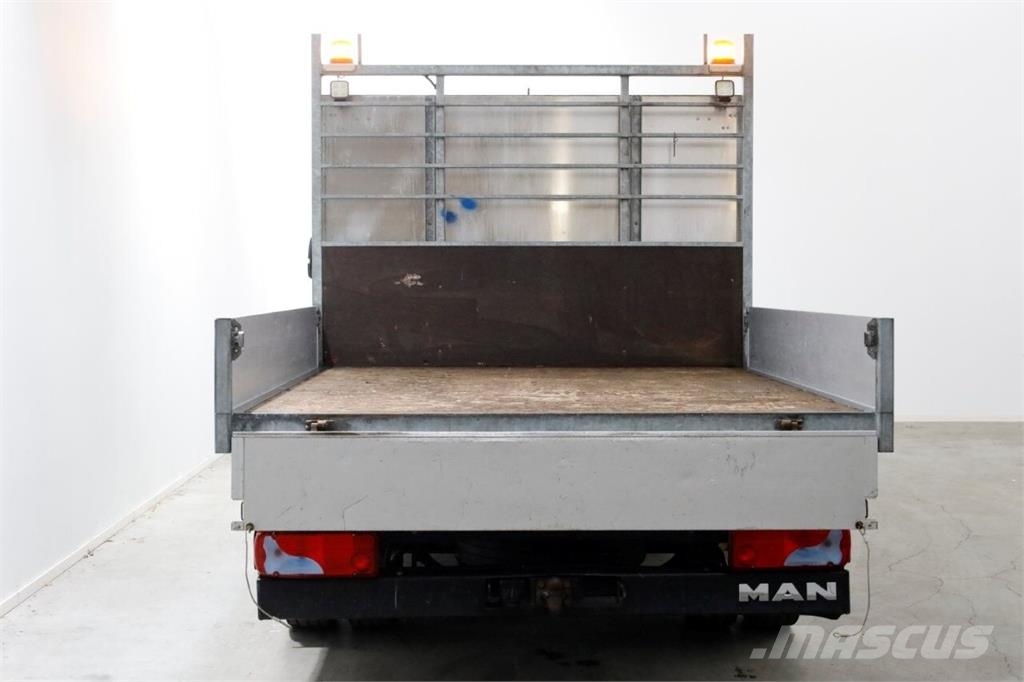 MAN TGE 5.180 2.0 177pk E6 L2H1 Kipper Dubbel Lucht Tr Bañeras basculantes usadas