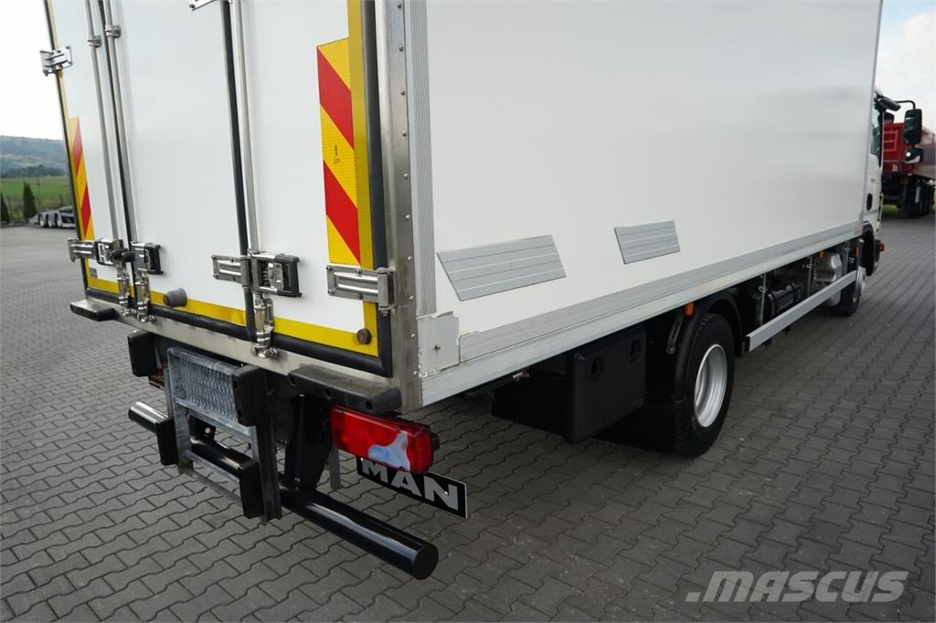 MAN TGL 10.180 / 4x2 / CHŁODNIA - 6,1 M / THERMO KING Camion frigorifique