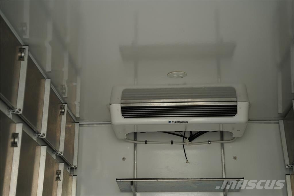 MAN TGL 10.180 / 4x2 / CHŁODNIA - 6,1 M / THERMO KING Camion frigorifique