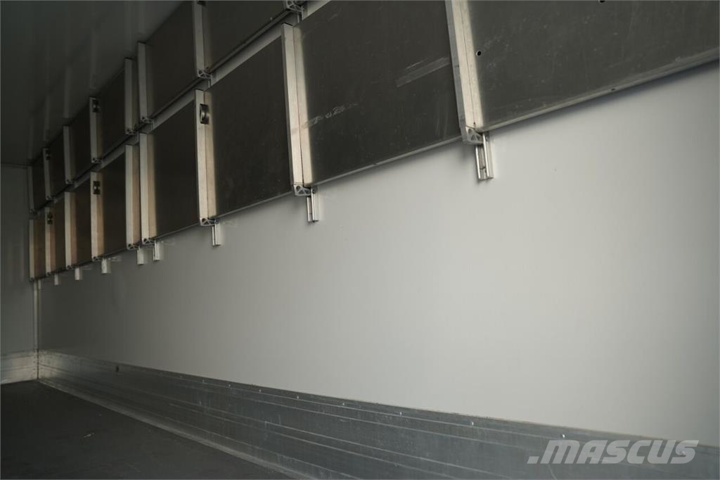 MAN TGL 10.180 / 4x2 / CHŁODNIA - 6,1 M / THERMO KING Camion frigorifique