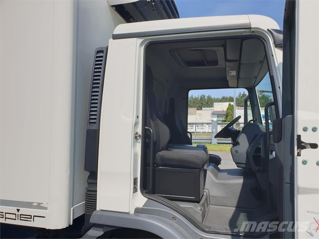 MAN TGL 12.220 冷藏车