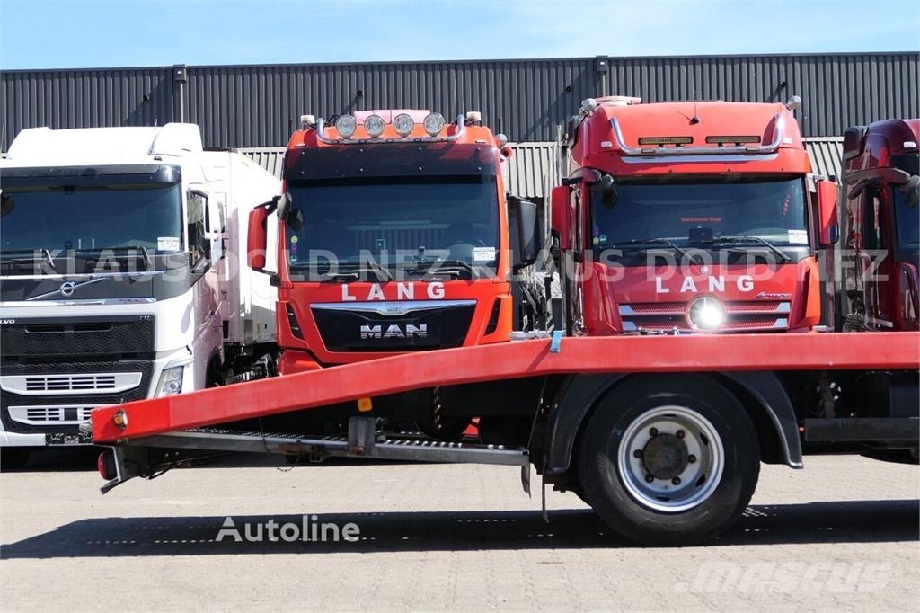MAN TGL 8.240 Tow Truck / Winch Vehículos de reciclaje