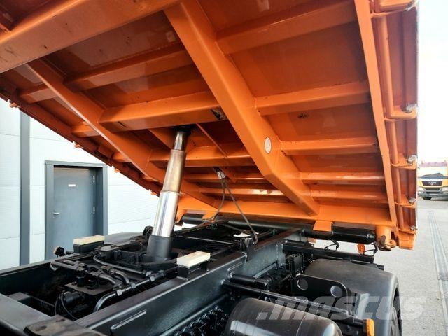 MAN TGM 13.290 4x4 HIAB 088 E-3 Kran Funk Single Самосвал