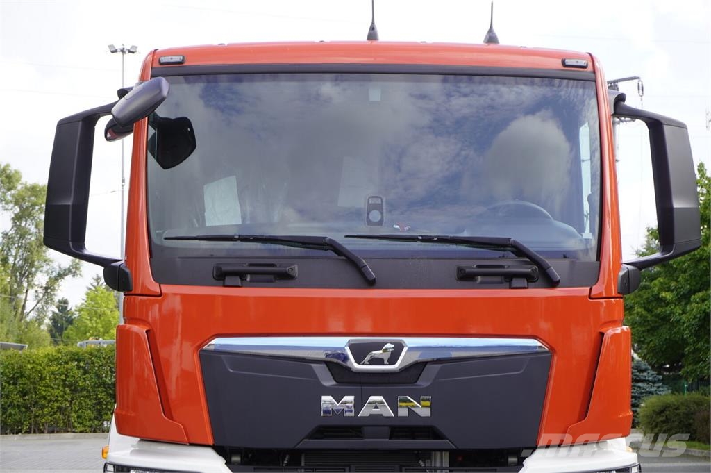 MAN TGM 18.250 4x4 / chassis 520 cm / no mileage / 3 u Chassis and suspension
