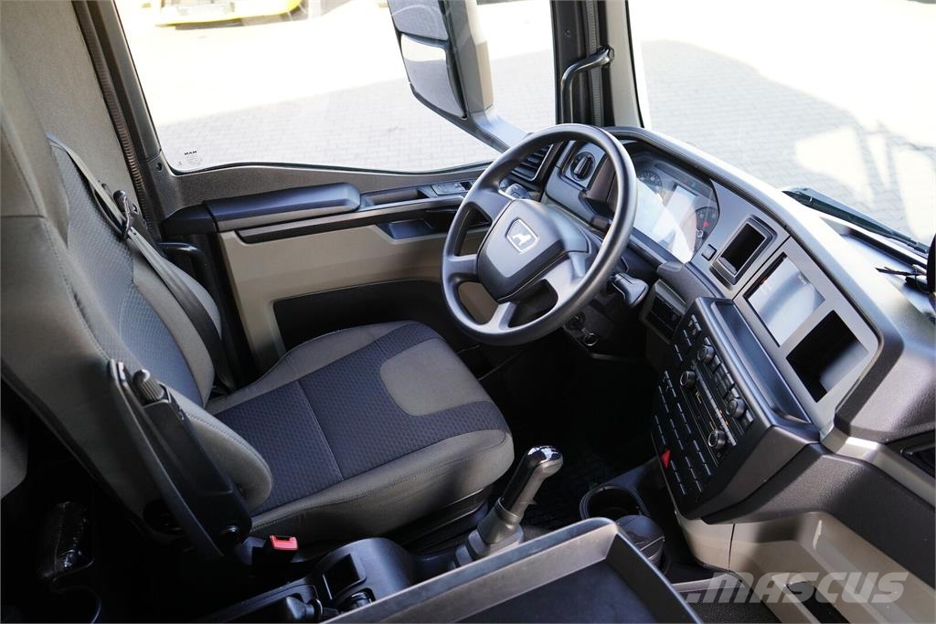 MAN TGM / 18.250 / ACC / EURO 6 / CHŁODNIA + WINDA / 1 شاحنات بدرجة حرارة قابلة للضبط