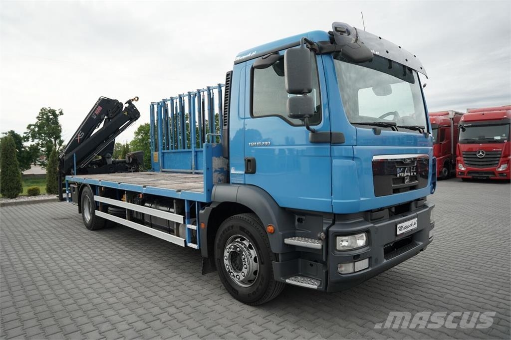 MAN TGM 18.290 / 4X2 / DO PRZEWOZU SZKŁA / HDS HIAB 12 Semirremolques de transporte de vidrio