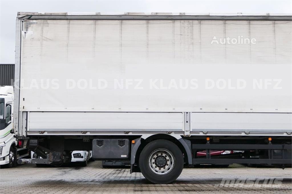 MAN TGM 18.320 Curtainsider Truck / Tail Lift / Rear C Camión con caja abierta