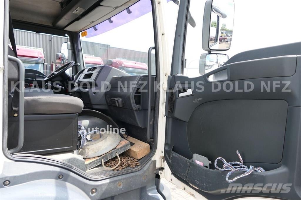MAN TGM 18.330 Tiper Truck / HIAB Crane / Radio Remote Самосвал