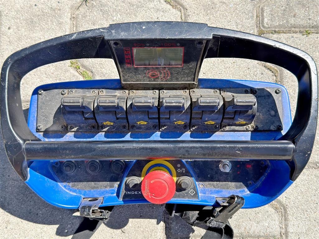 MAN TGS 18.360 * FASSI F135A.2.22 + FUNK *TOPZUSTAND Flatbed kamyonlar