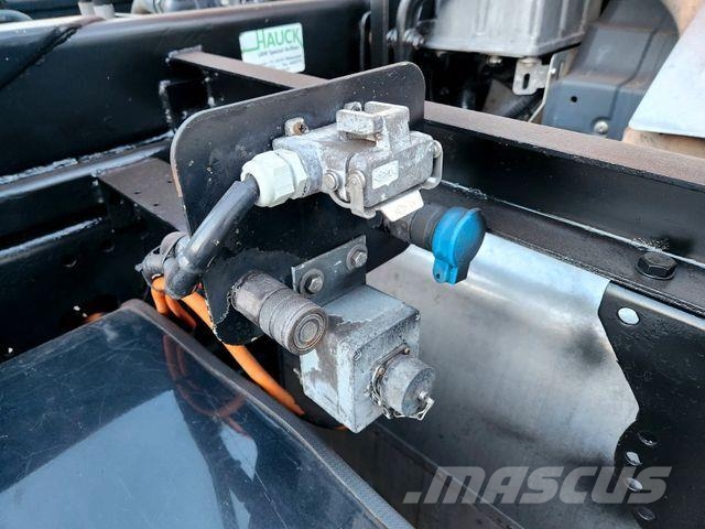 MAN TGS 18.360 4x4 BL Euro5 Winterdienst Meiller Treileri ar āķi