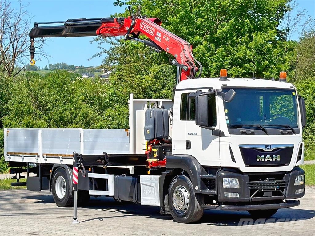 MAN TGS 18.360 * FASSI F135A.2.22 + FUNK *TOPZUSTAND Flatbed kamyonlar