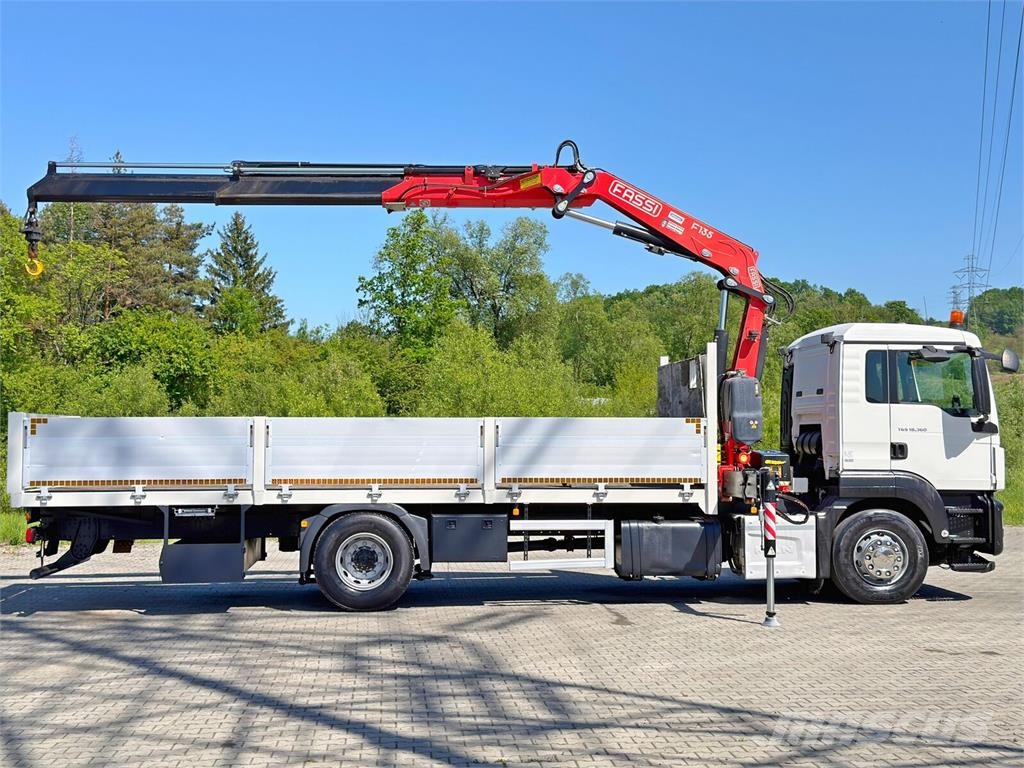 MAN TGS 18.360 * FASSI F135A.2.22 + FUNK *TOPZUSTAND Flatbed kamyonlar