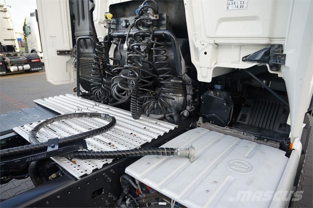 MAN TGS 18.470 / HYDRAULIKA / RETARDER / NAVI RIO / NI Sattelzugmaschinen