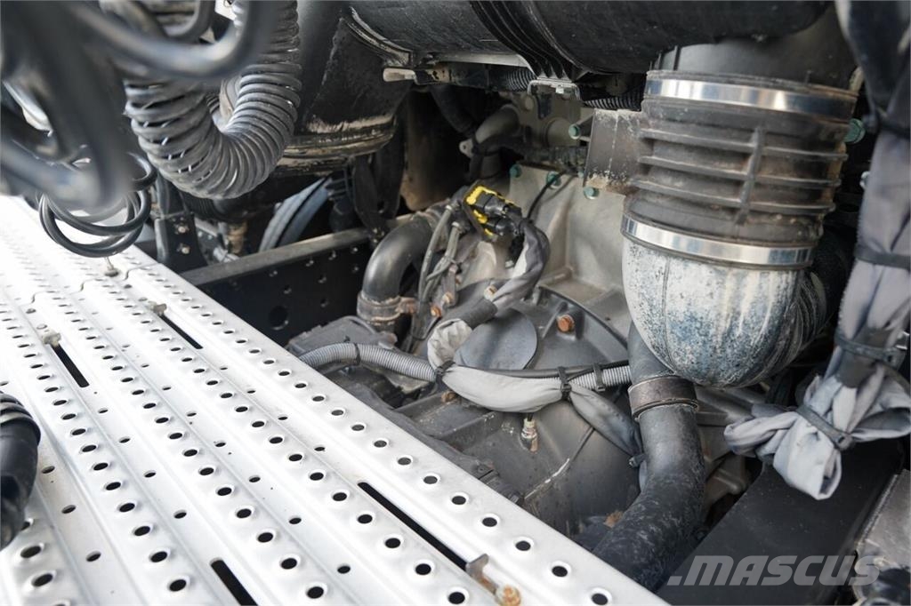 MAN TGS 18.470 / HYDRAULIKA / RETARDER / NAVI RIO / NI Sattelzugmaschinen