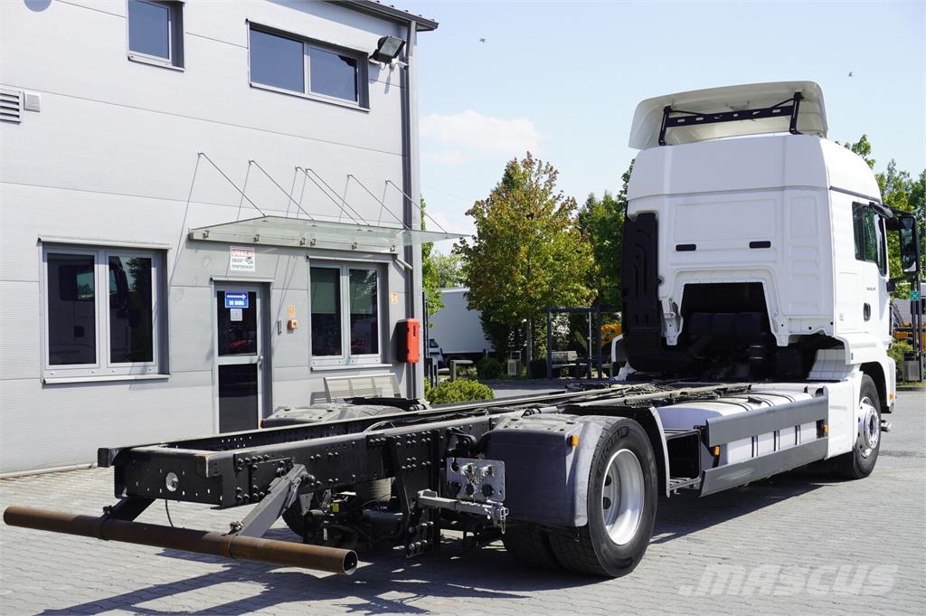 MAN TGS 18.470 / chassis 745 cm / sleeper cab الشاسيه والتعليق