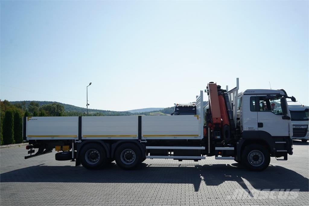 MAN TGS 26.360 / 6x4 / SKRZYNIA - 7 M / HDS PALFINGER Platós / Ponyvás teherautók