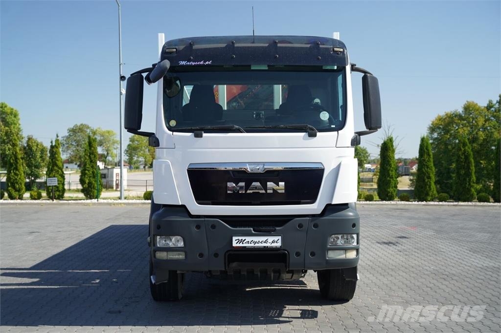MAN TGS 26.360 / 6x4 / SKRZYNIA - 7 M / HDS PALFINGER Platós / Ponyvás teherautók